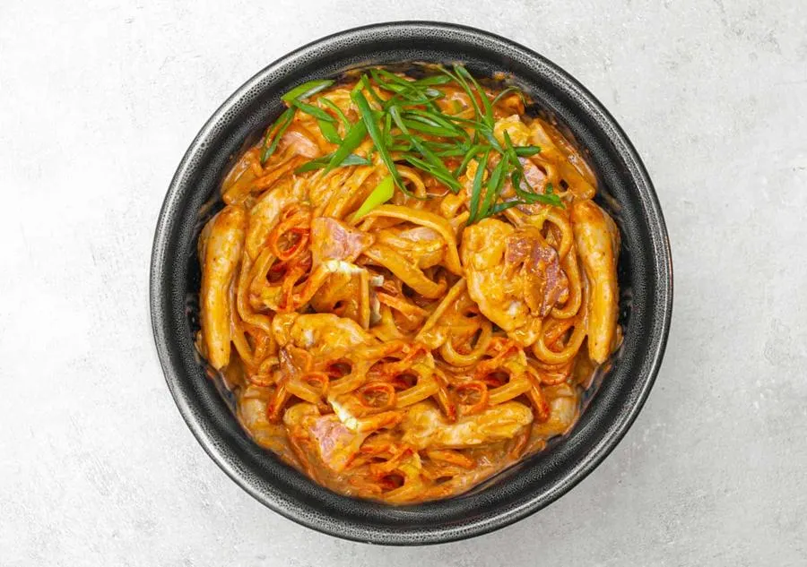 WOK №8 Яичная с копченостями