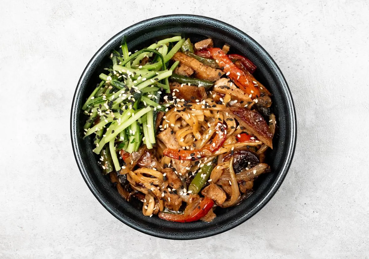 WOK с Говядиной в сливочно - перечном соусе